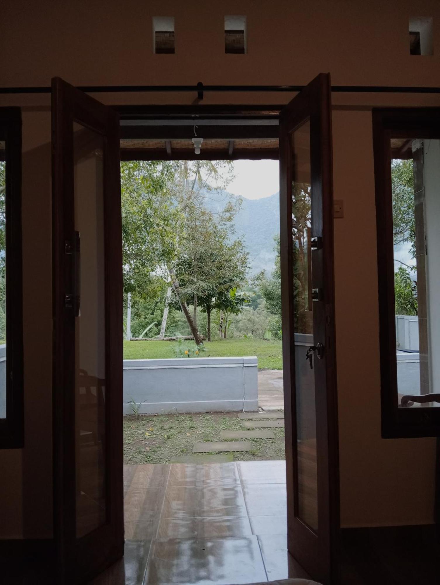 Jepun Homestay Lemukih Singaraja Екстериор снимка
